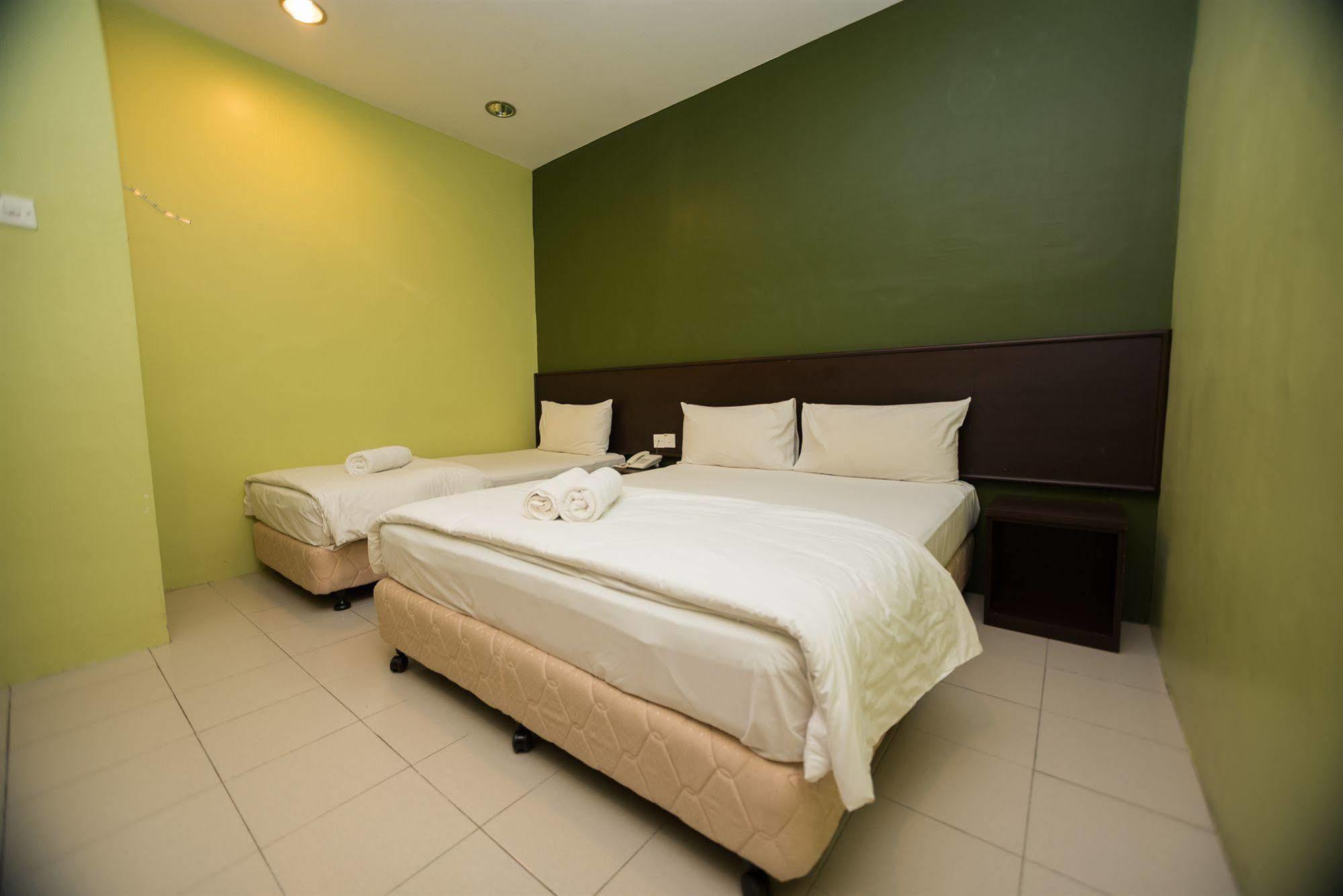 ספאנג Bary Inn, Klia & Klia2 - 24 Hours Free Airport Pick-Up מראה חיצוני תמונה