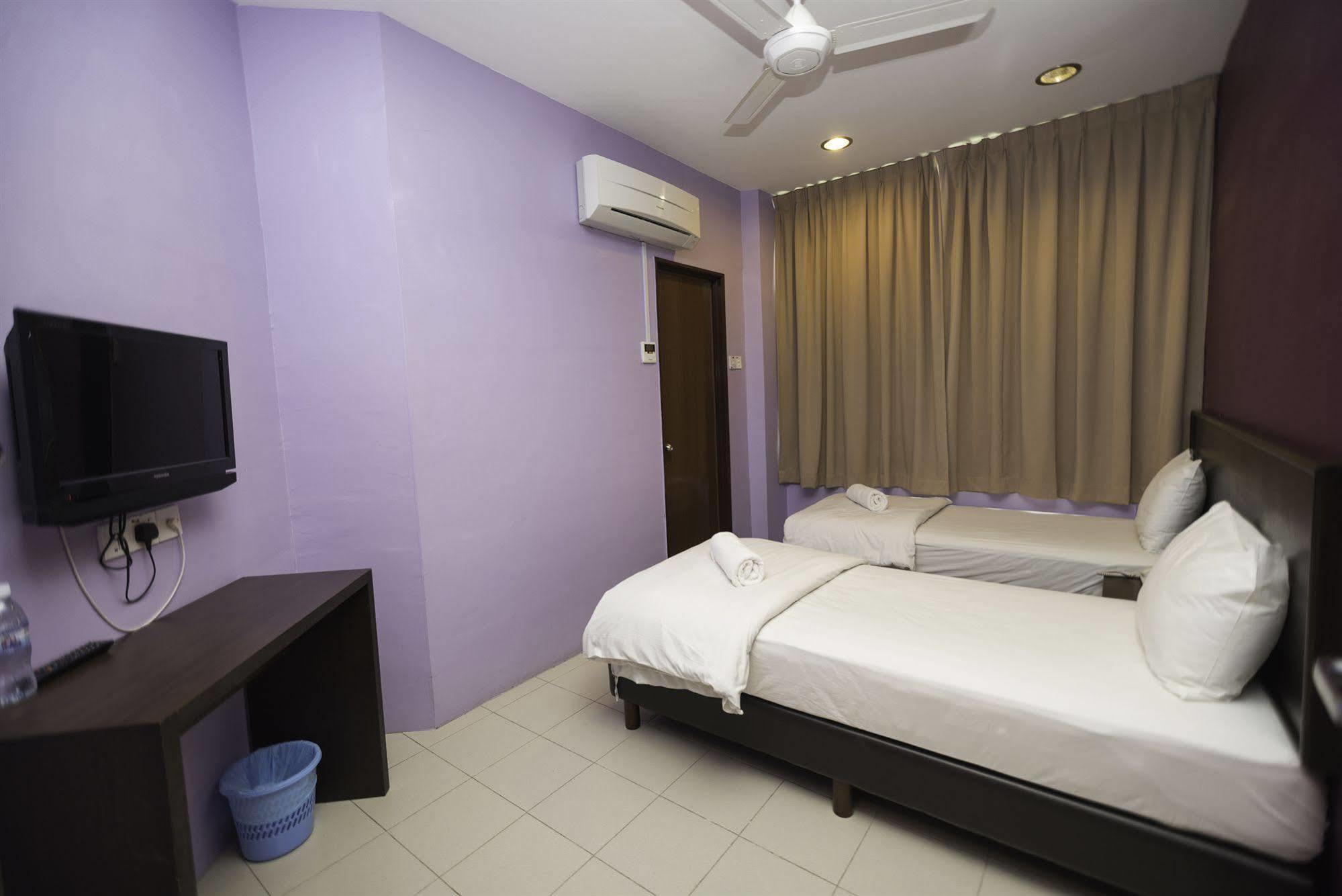 ספאנג Bary Inn, Klia & Klia2 - 24 Hours Free Airport Pick-Up מראה חיצוני תמונה